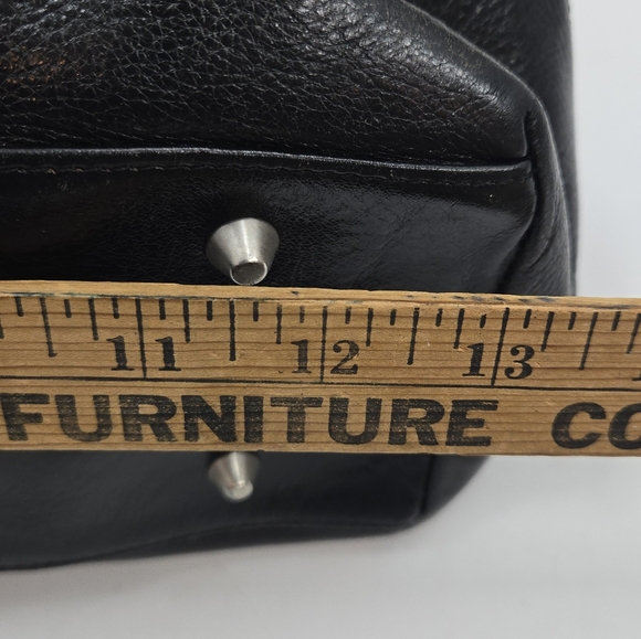 Kenneth Cole Shoulder Bag Black Leather Buckle - Picture 14 of 16